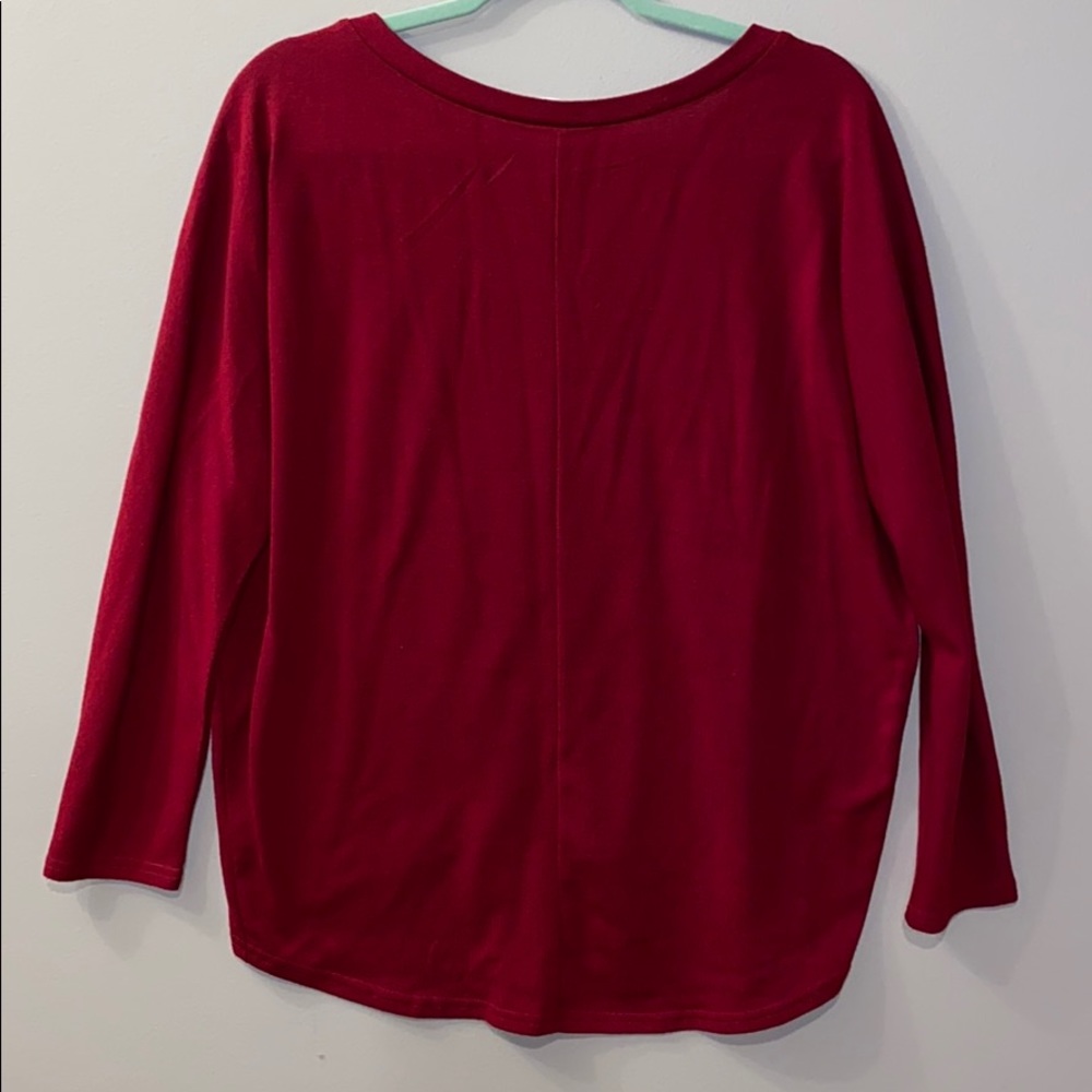 Red top - Picture 2 of 2